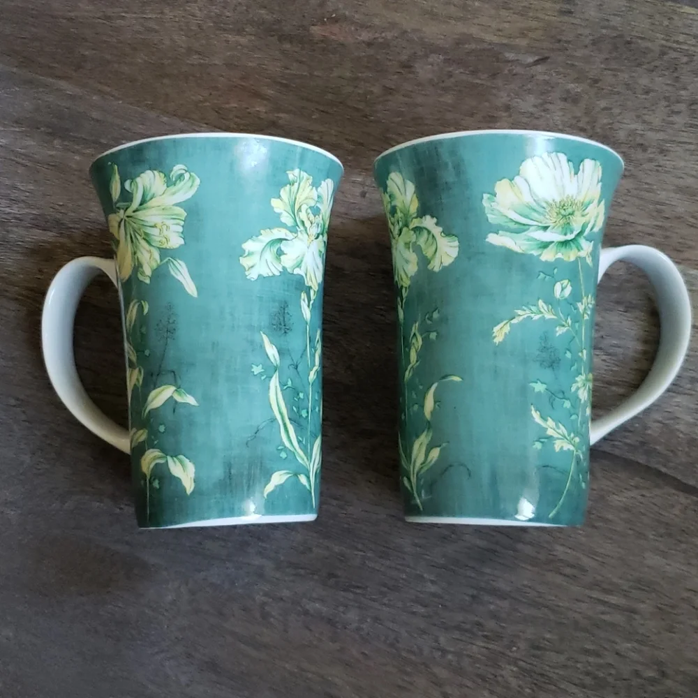 Set of 2 Porcelain Mugs and Matching Coasters